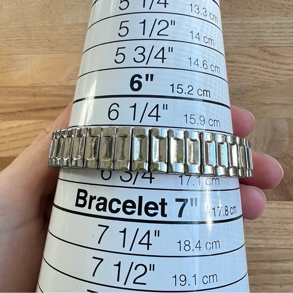 Kim rogers ladies two-tone dress watch NEW BATTERY